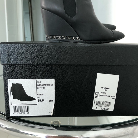 Chanel Cap-toe Chain Wedge Booties sz 39.5 $1225 - Picture 7 of 7